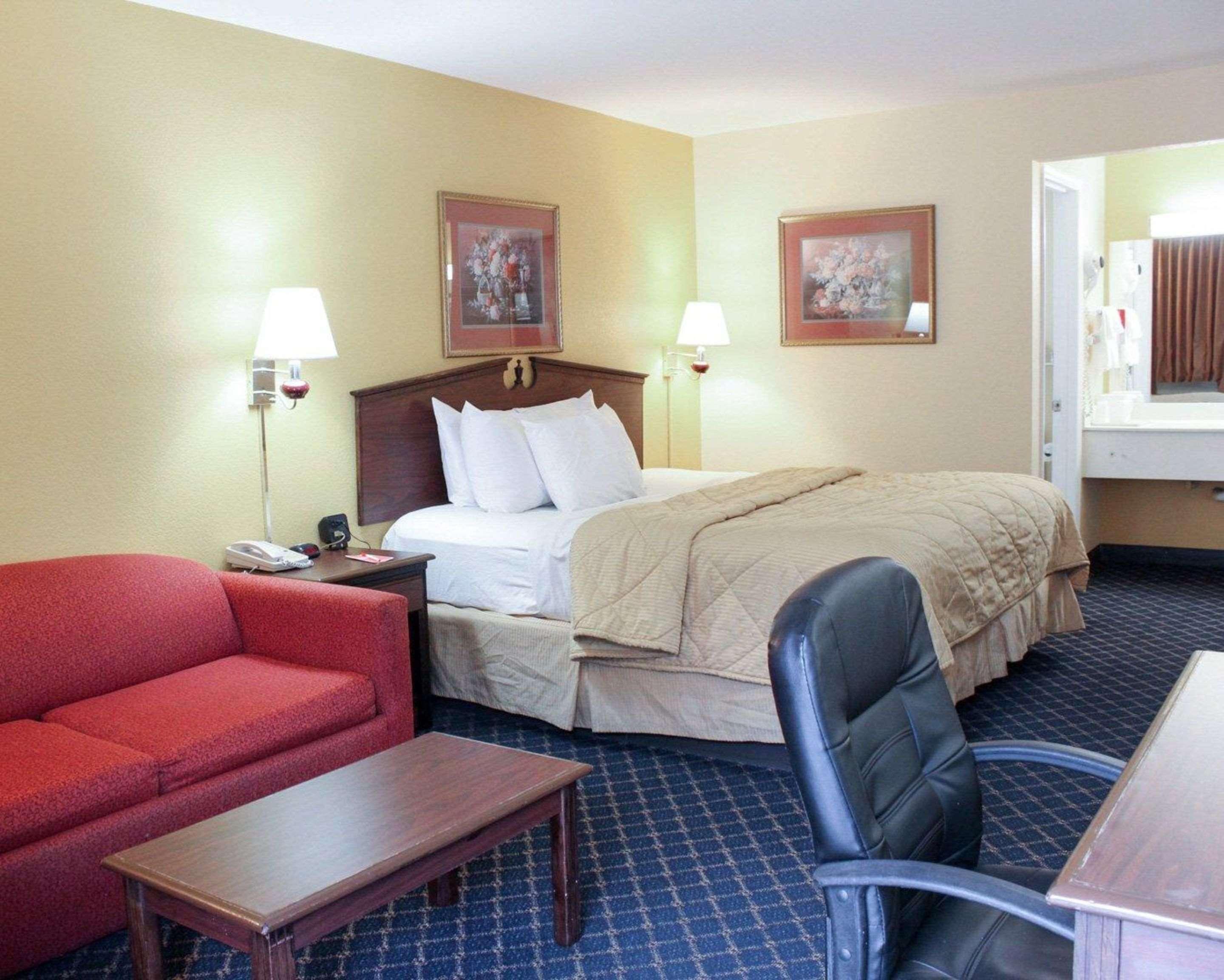 Econo Lodge Battleboro - Rocky Mount I-95 Экстерьер фото