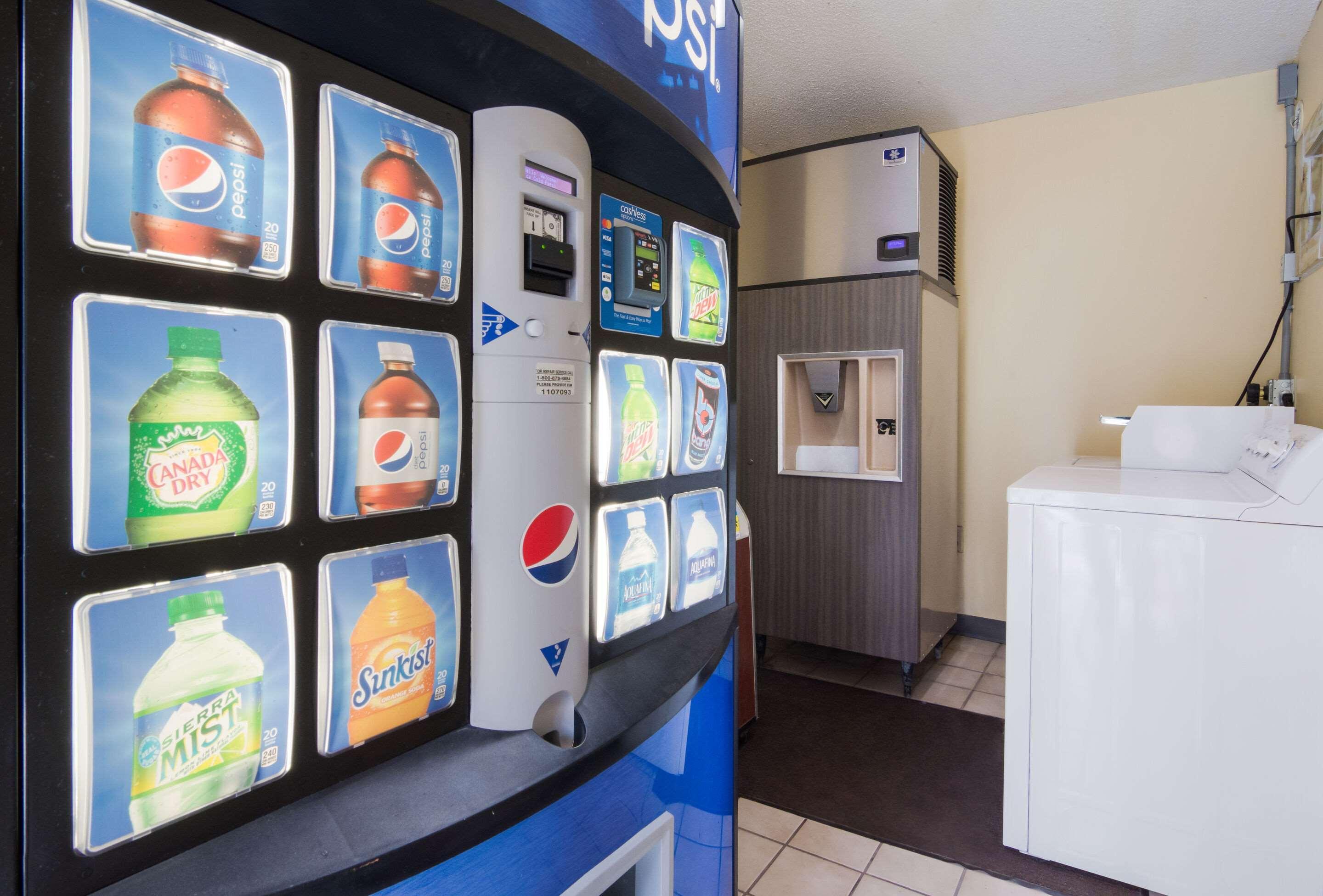 Econo Lodge Battleboro - Rocky Mount I-95 Экстерьер фото