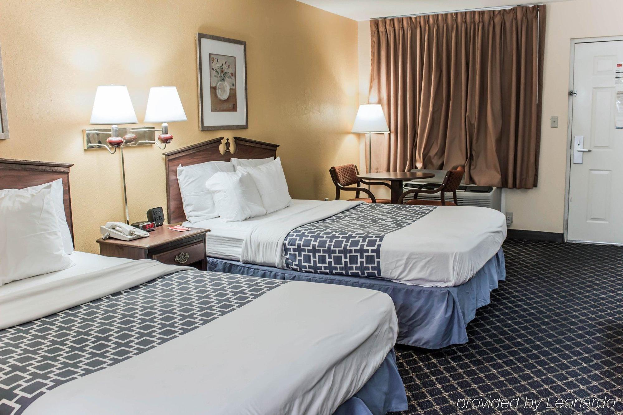 Econo Lodge Battleboro - Rocky Mount I-95 Экстерьер фото